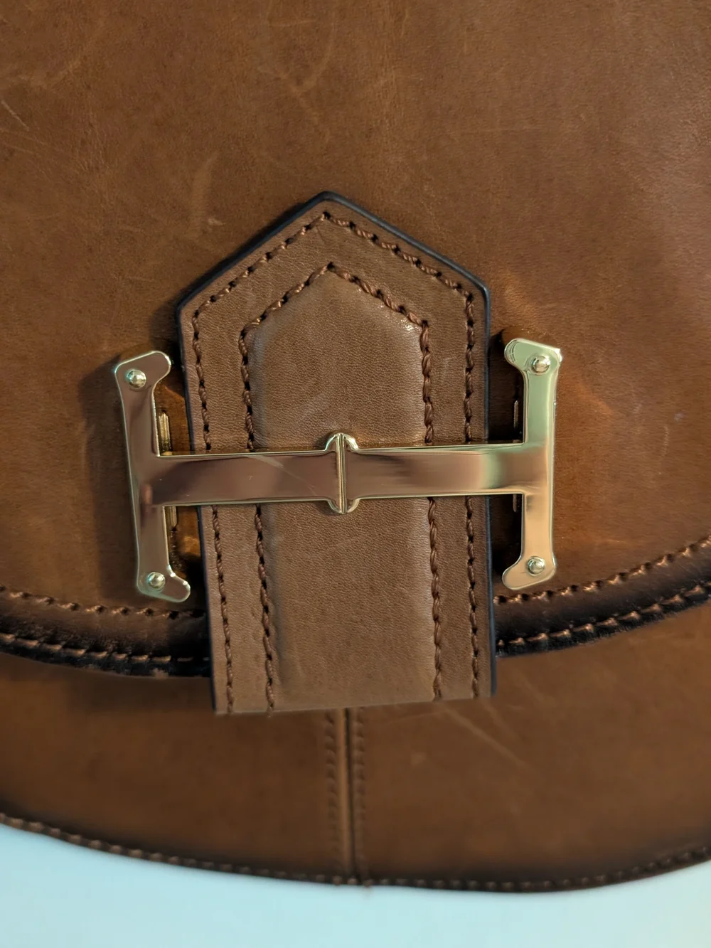 Leather Saddle Crossbody Bag in Brown
